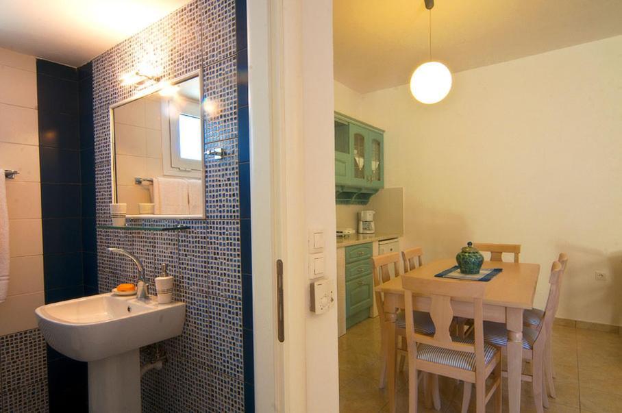 Georgia'S Apartments Kouremenos Beach Anevato Extérieur photo